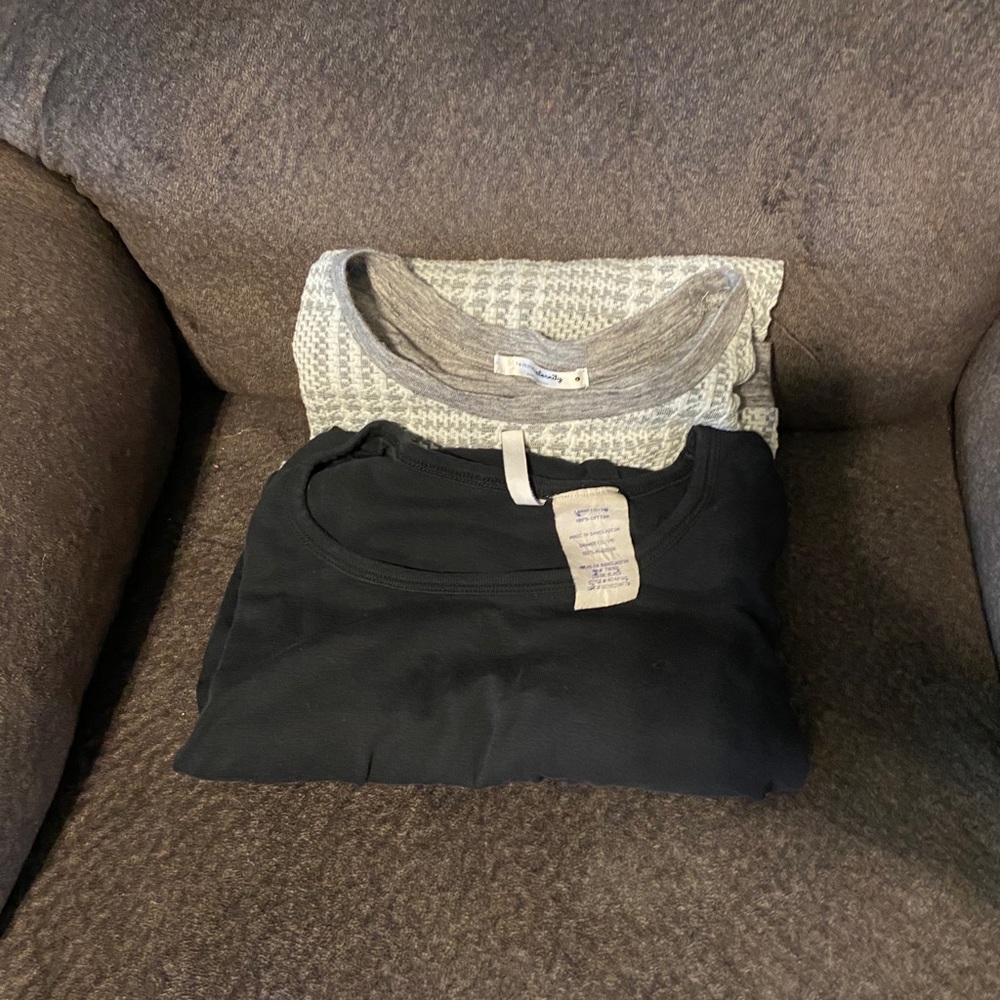 Maternity shirts - Picture 3 of 3